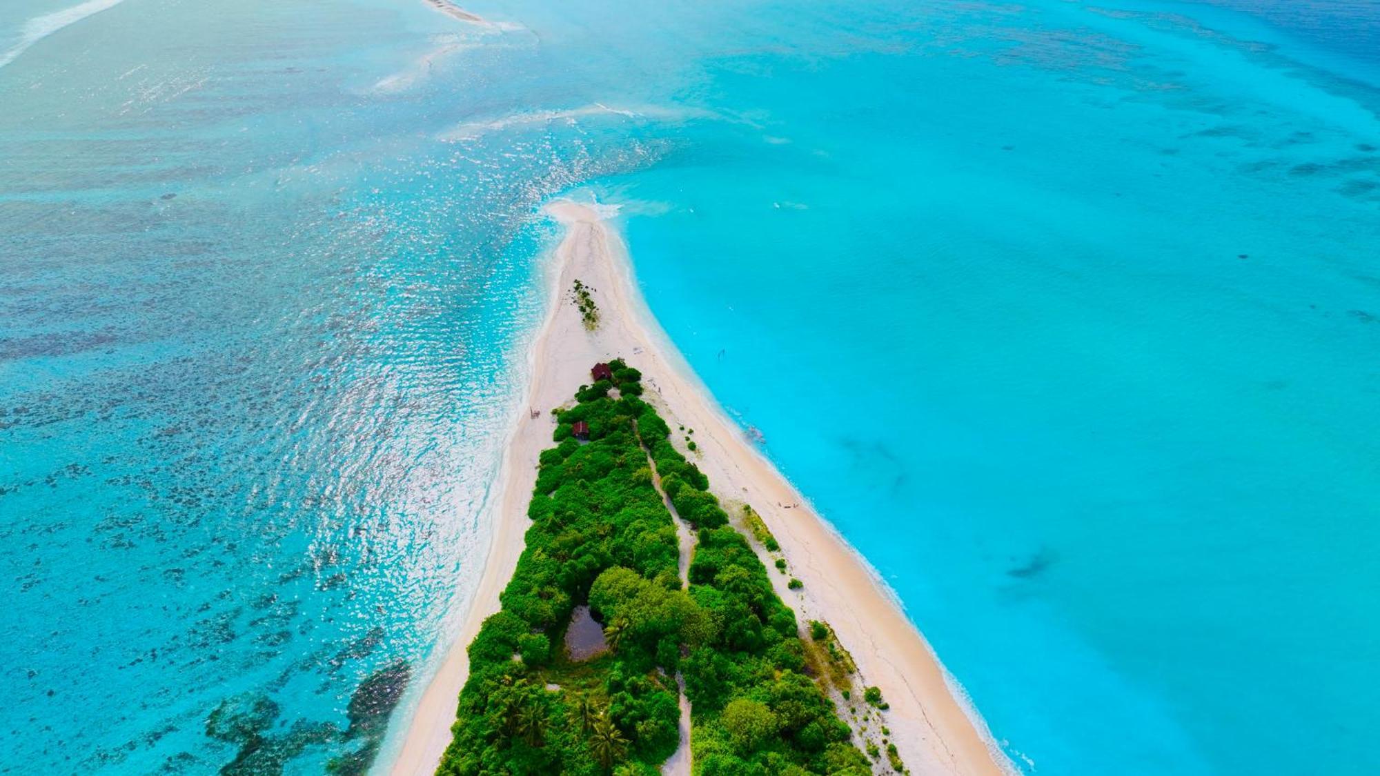 White Tern Maldives Hotel Maamigili Екстериор снимка